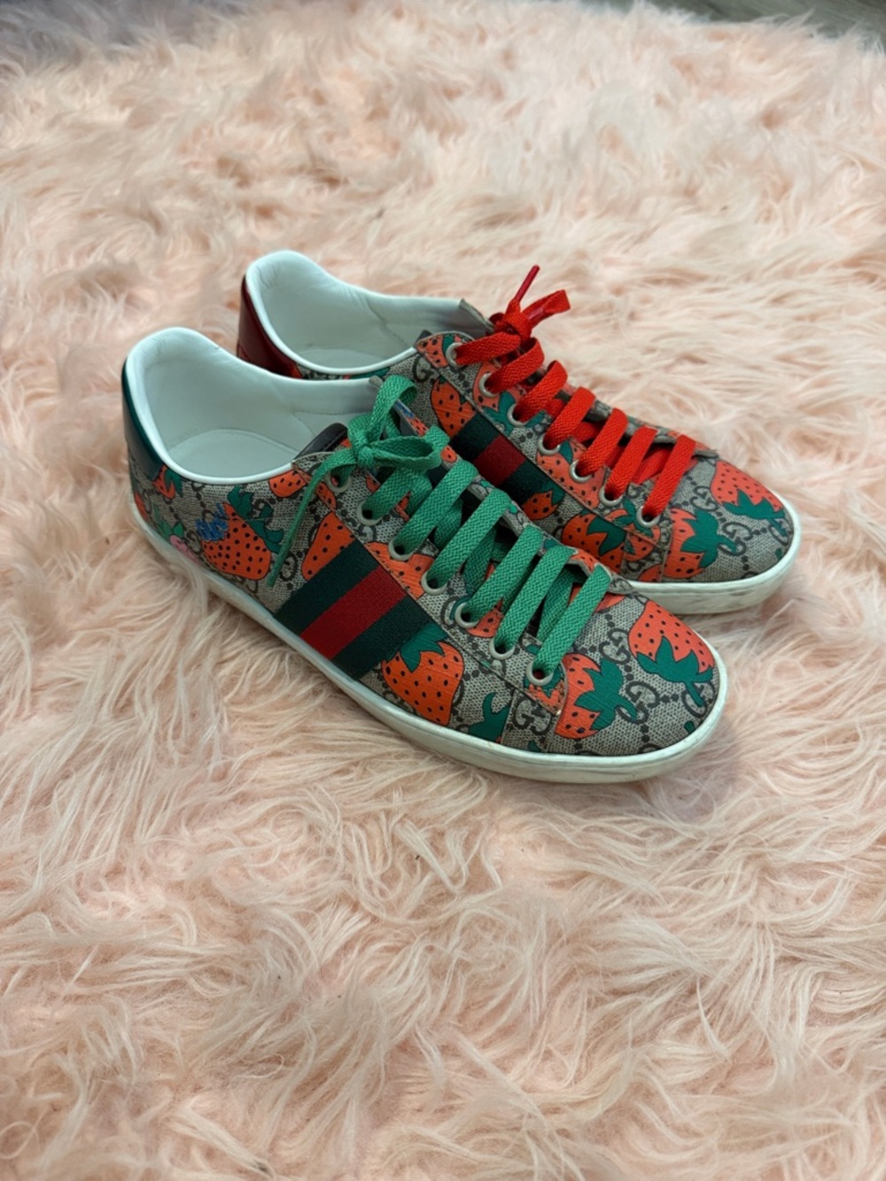 Gucci Strawberry Print Low-Top Sneakers in Red & Green
